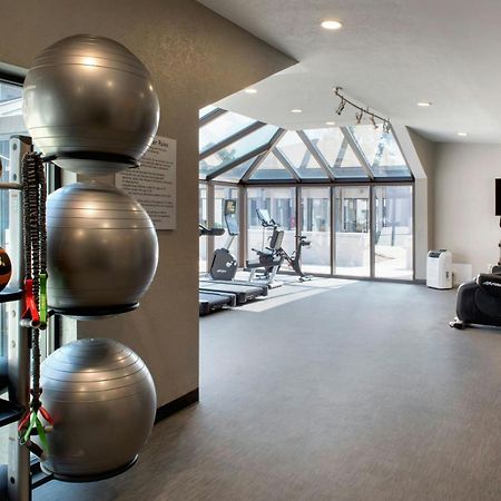 Courtyard By Marriott Rye Hotel Buitenkant foto