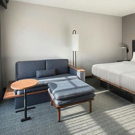 Courtyard By Marriott Rye Hotel Buitenkant foto