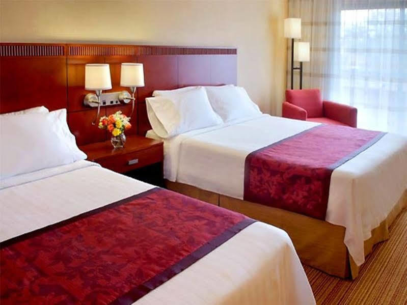 Courtyard By Marriott Rye Hotel Buitenkant foto